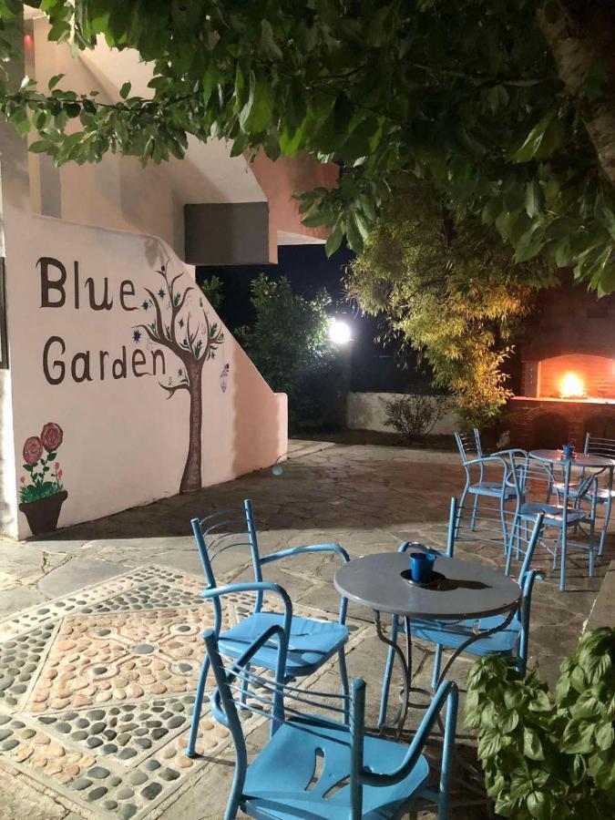 Blue Garden Inn Fourka Exterior foto